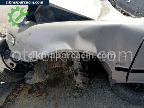 Toyota Corolla Sol Ön Çamurluk çıkma parça