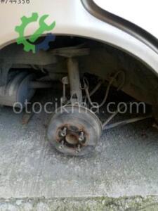 Toyota Corolla 2001 Arka dingil hatasız orjinal çıkma