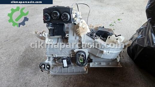 Toyota Corolla Kalorifer Kutusu çıkma parça