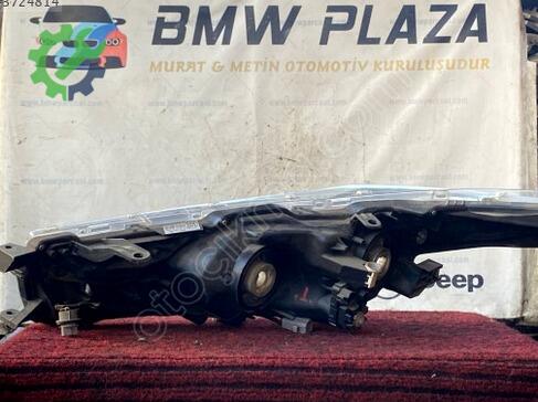 Toyota Corolla Sağ Ön Far çıkma parça