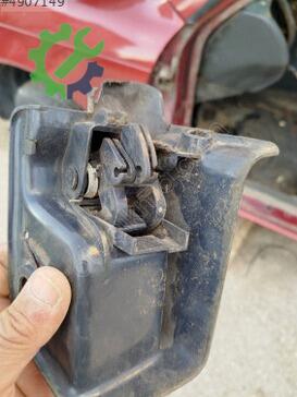 Toyota Corolla Kaput Açma Kolu çıkma parça