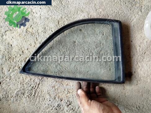 Toyota Corolla Kelebek Camı çıkma parça