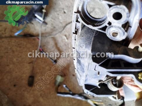 Toyota Corolla Kapı Kilidi çıkma parça