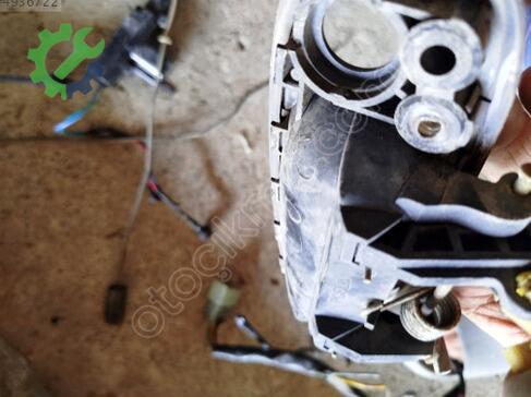 Toyota Corolla Kapı Kilidi çıkma parça