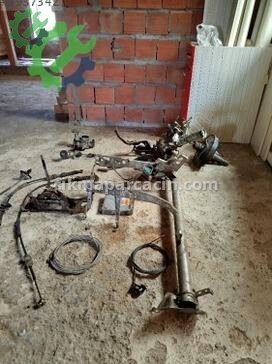 Toyota Corolla Travers çıkma parça