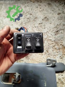 Toyota Corolla Cam Düğme Çerçevesi çıkma parça