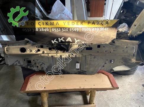 Toyota Corolla Arka Panel 58307-02370 çıkma parça