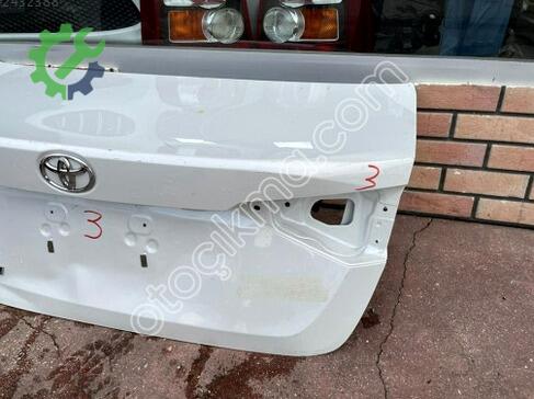 Toyota Corolla Bagaj Kapağı çıkma parça