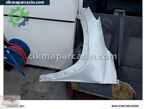 Toyota Corolla Çamurluk çıkma parça