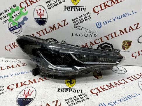 Toyota Corolla Sağ Ön Far çıkma parça