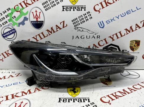 Toyota Corolla Sağ Ön Far çıkma parça