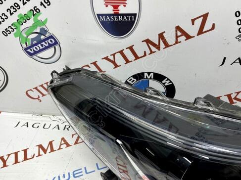 Toyota Corolla Sağ Ön Far çıkma parça