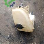 Toyota Corolla Silecek Suyu Deposu Çıkma