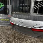 TOYOTA COROLLA HATASIZ ÇIKMA ORİJİNAL BAGAJ KAPAĞI