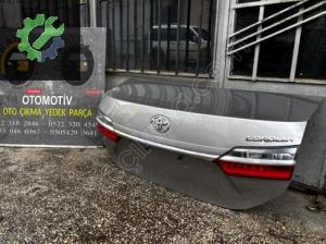 TOYOTA COROLLA HATASIZ ÇIKMA ORİJİNAL BAGAJ KAPAĞI