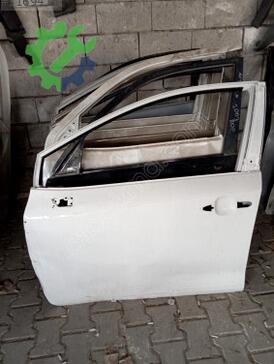 Toyota Corolla Sol Ön Kapı çıkma parça