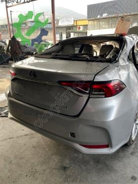 Toyota Corolla Bagaj Kapağı çıkma parça