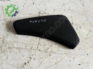 TOYOTA COROLLA İÇ TRİM PARÇASI