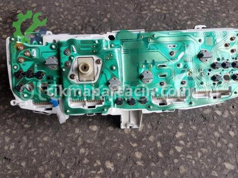Toyota Corolla Gösterge çıkma parça