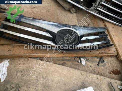 Toyota Corolla Ön Panjur çıkma parça