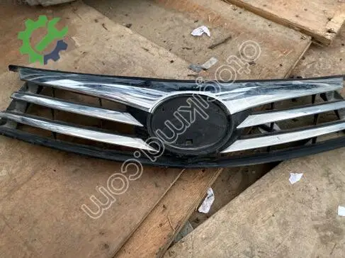 Toyota Corolla Ön Panjur çıkma parça