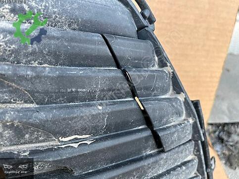 Toyota Corolla Tampon Izgarası 53112 çıkma parça
