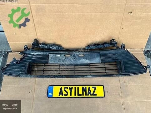 Toyota Corolla Tampon Izgarası 53112 çıkma parça
