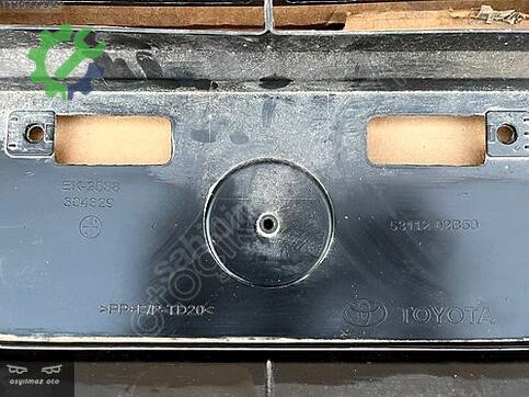 Toyota Corolla Tampon Izgarası 53112 çıkma parça