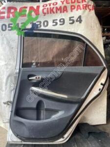 Toyota Corolla sağ arka kapı