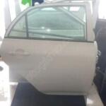 Toyota corolla sağ arka kapı orijinal temiz