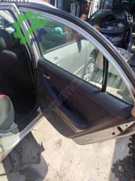 Toyota Corolla Sağ Arka Kapı çıkma parça