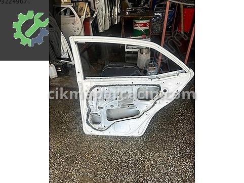 Toyota Corolla Sağ Arka Kapı çıkma parça