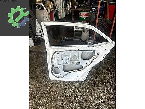 Toyota Corolla Sağ Arka Kapı çıkma parça