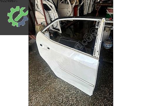 Toyota Corolla Sağ Arka Kapı çıkma parça