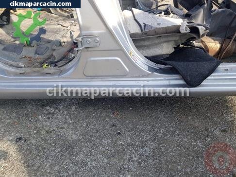 Toyota Corolla Biyel çıkma parça