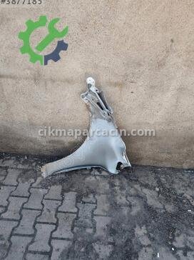 Toyota Corolla Sağ Ön Çamurluk çıkma parça