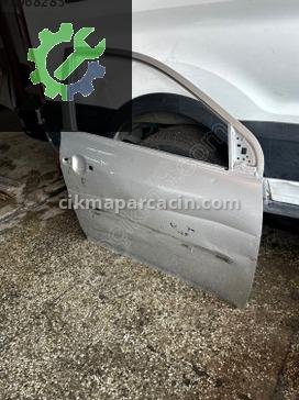 Toyota Corolla Sağ Ön Kapı çıkma parça
