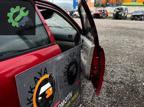 Toyota Corolla Sağ Ön Kapı çıkma parça