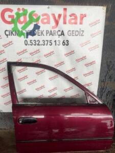 Toyota Corolla Sağ Ön Kapı Çıkma