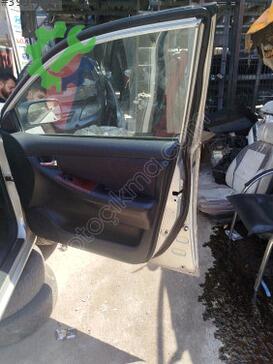 Toyota Corolla Sağ Ön Kapı çıkma parça