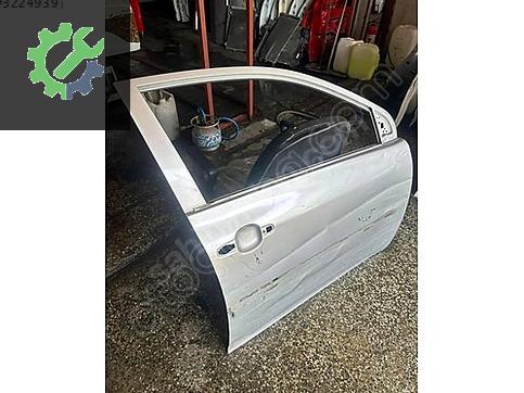 Toyota Corolla Sağ Ön Kapı çıkma parça
