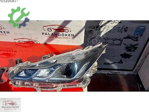 Toyota Corolla Sağ Ön Far çıkma parça