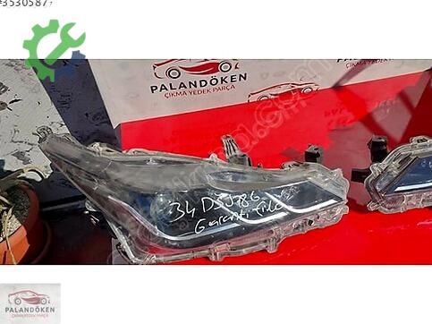 Toyota Corolla Sağ Ön Far çıkma parça