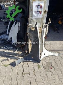 Toyota Corolla Sağ Ön Çamurluk çıkma parça
