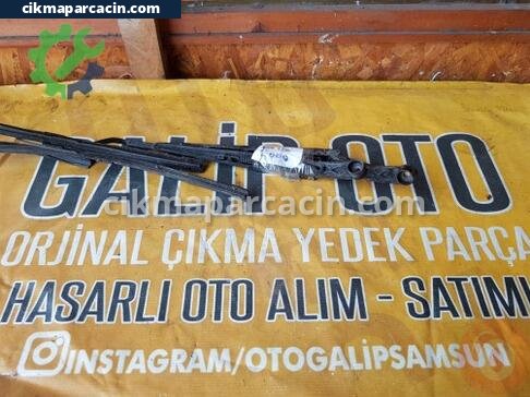 Toyota Corolla Silecek Kolu çıkma parça