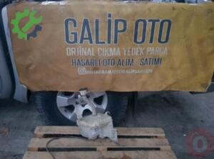 Toyota Corolla Silecek Su Bidonu Hatasız Orjinal Çıkma