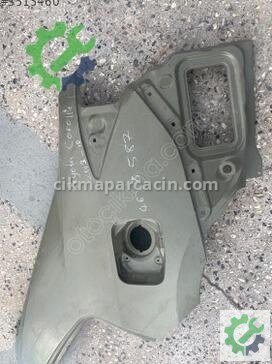 Toyota Corolla Sol Arka Çamurluk çıkma parça