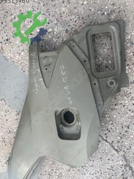 Toyota Corolla Sol Arka Çamurluk çıkma parça