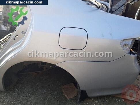 Toyota Corolla Sol Arka Çamurluk çıkma parça