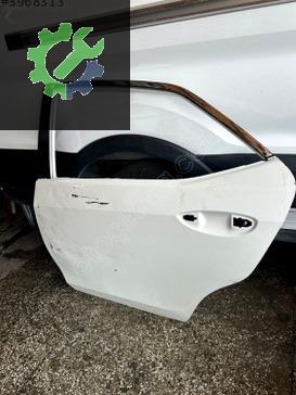Toyota Corolla Sol Arka Kapı çıkma parça